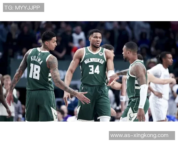 帕金斯评论字母留队事件称雄鹿应报警调查其被扣押人质情况 帕金斯评论字母留队事件称雄鹿应报警调查其被扣押人质情况